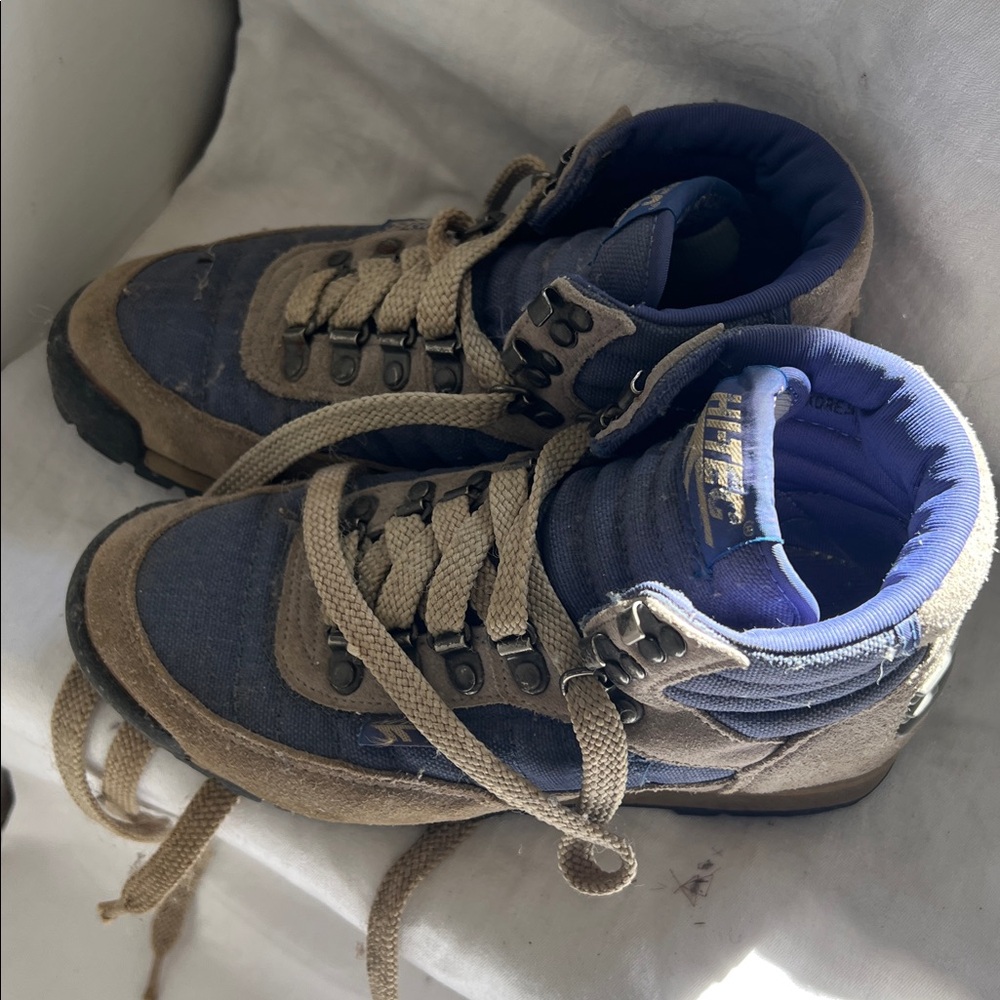 Hi-tec Lady Nouveau Blue and Tan Hiking Boots